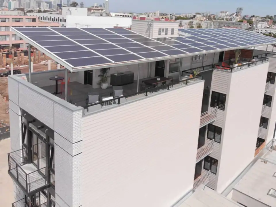 Sol Lux Alpha Drone photo web