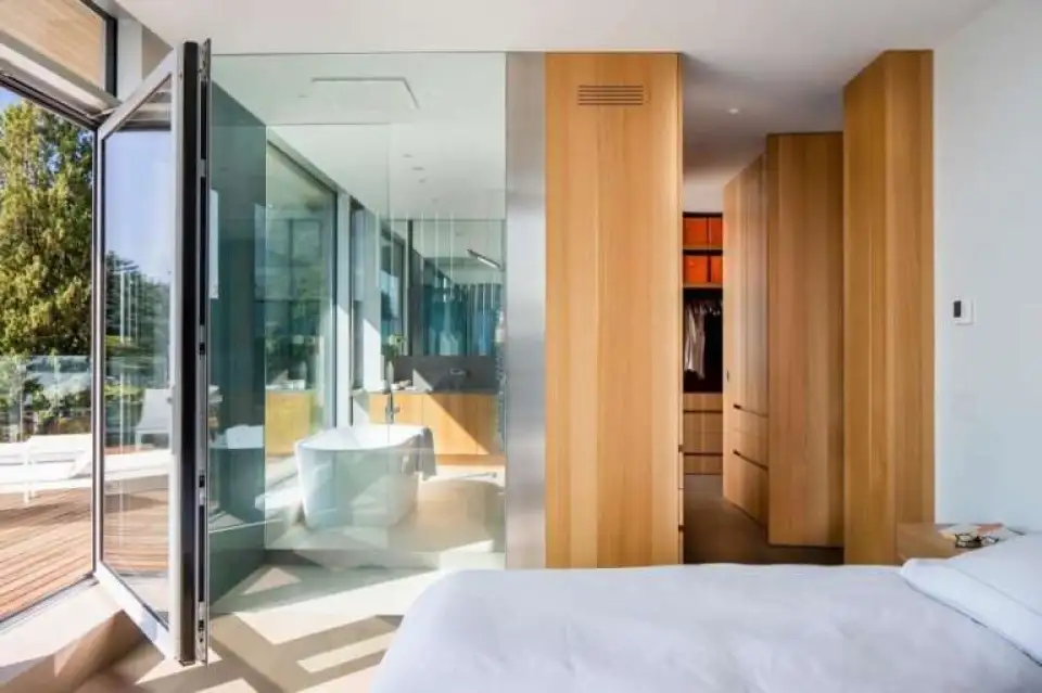 master bedroom bath vol0ib