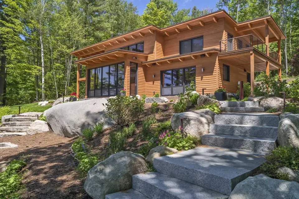 lake modern 15