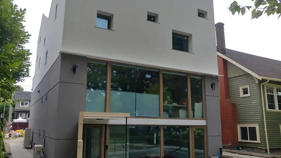 b2 1618506652