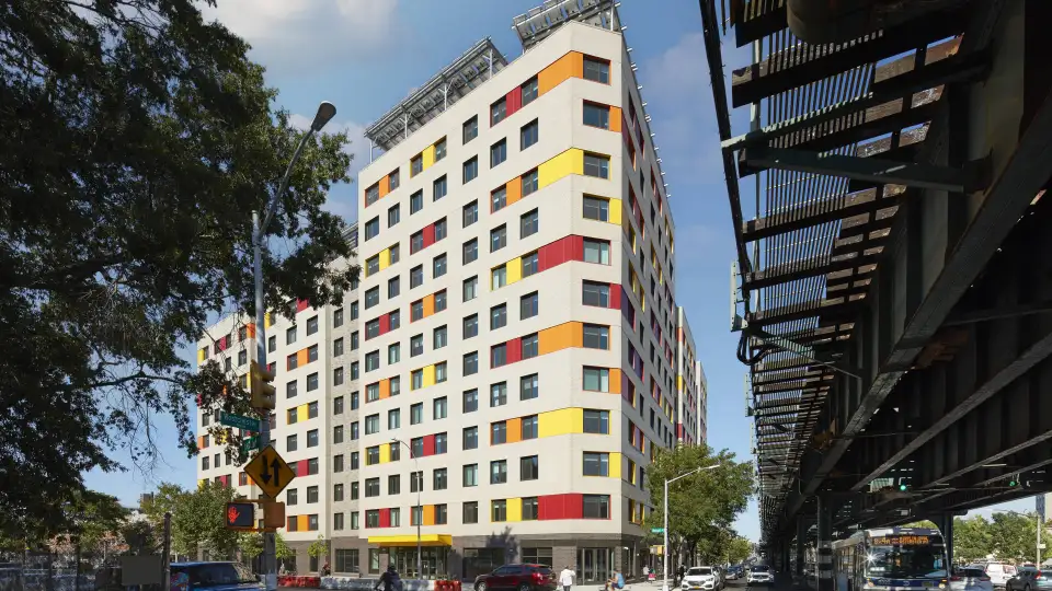 1230Metcalf 1534.0B ABurling 21 exterior street level Dattner Arch 1694009581